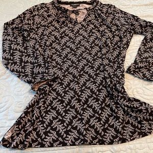 Long sleeve business casual blouse